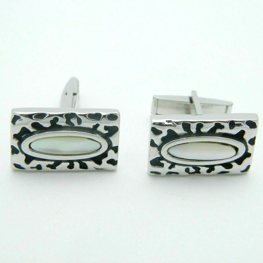 Mother of Pearl Silver Tone Textured Cufflinks Set